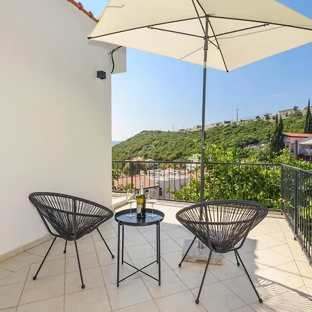 Apartamento Family House Grey